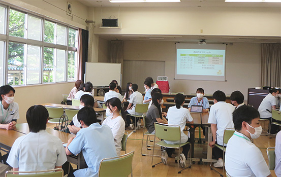 令和7年第1回オープンキャンパス:在校生スタッフとの懇親会